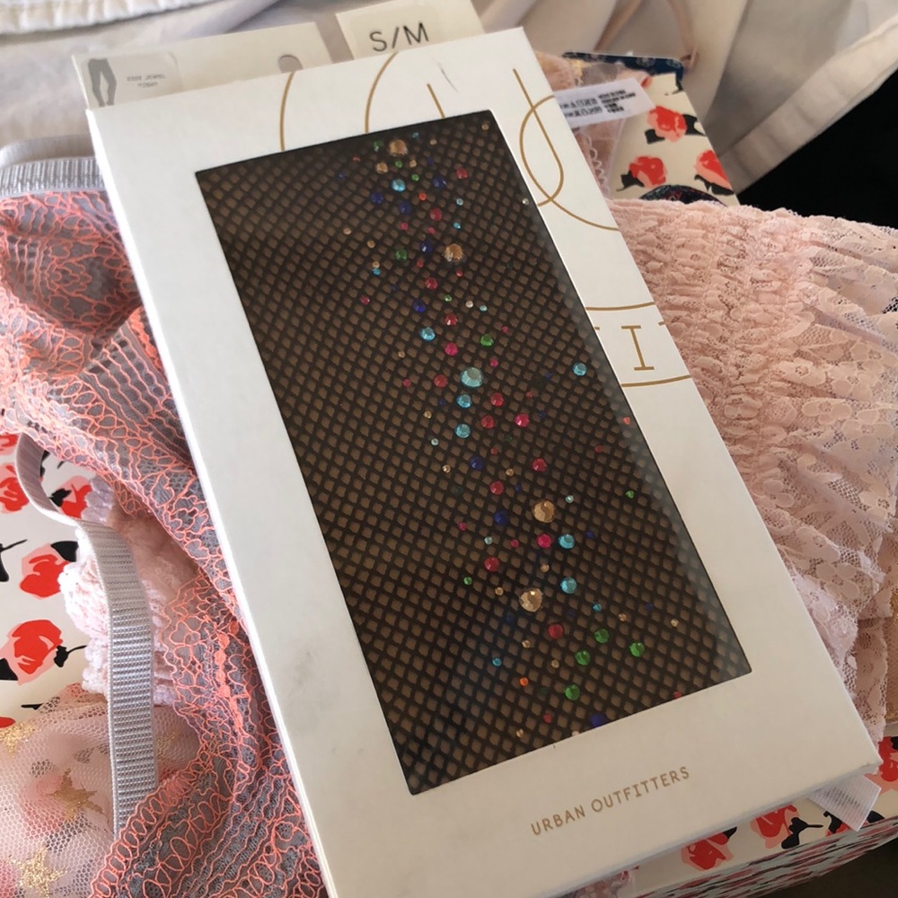 Side Jewel Fishnet Tights